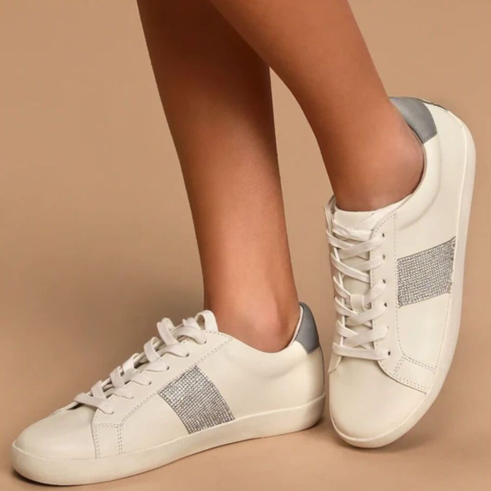 NIB Madden Girl Skyllar White Silver Rhinestone Lace Up Fashion Sneakers